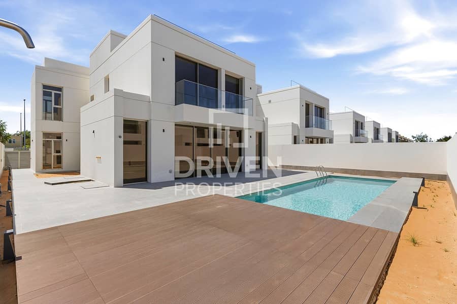 Modern Style | Standalone Villa | Skyline View - Image 1