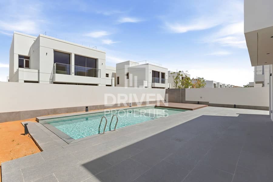 Modern Style | Standalone Villa | Skyline View - Image 2
