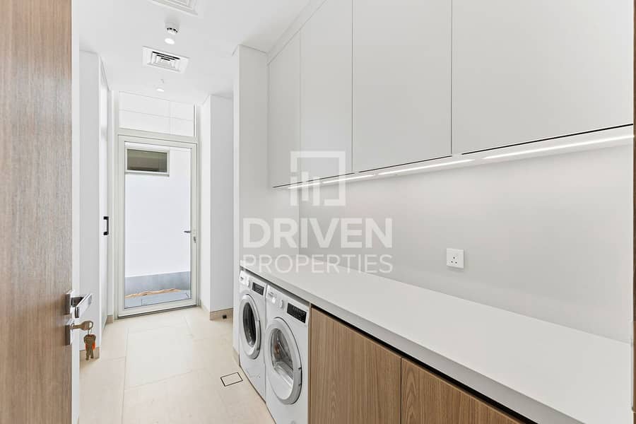 Modern Style | Standalone Villa | Skyline View - Image 11