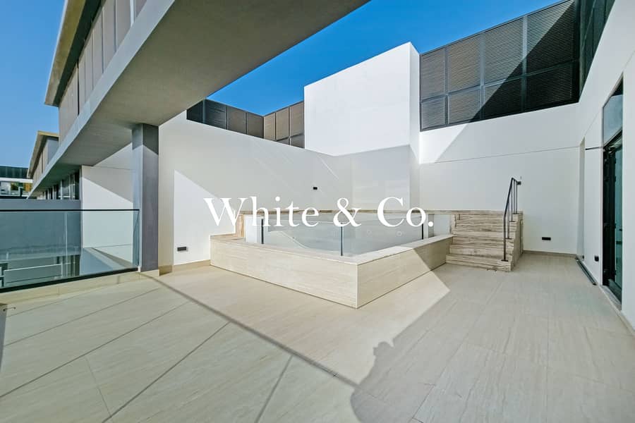 Penthouse |Marina Skyline |Pool | Vacant - Image 5