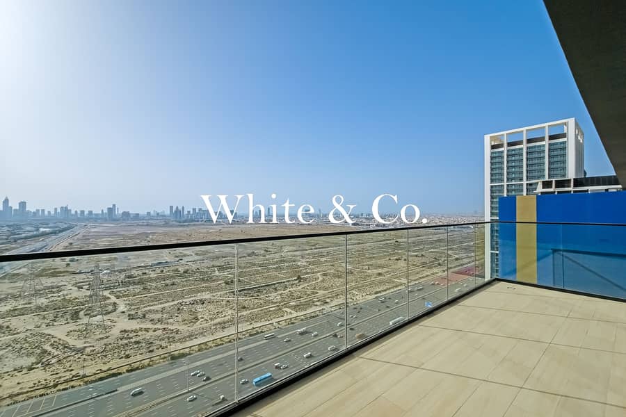 Penthouse |Marina Skyline |Pool | Vacant - Image 16