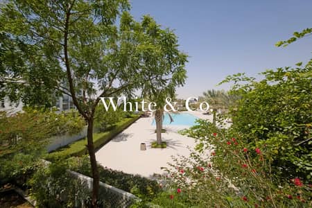 6 Bedroom Villa for Sale in DAMAC Hills 2 (Akoya by DAMAC), Dubai - Upgraded | Master Suite | Outdoor Kitchen