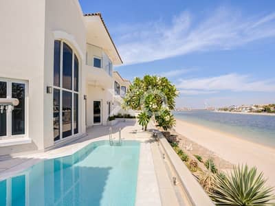 4 Bedroom Villa for Rent in Palm Jumeirah, Dubai - Renovated 4 Bedroom Villa | Lift | Vacant 4 Bedroom Villa for Rent in Palm Jumeirah, Dubai - Renovated 4 Bedroom Villa | Lift | Vacant
