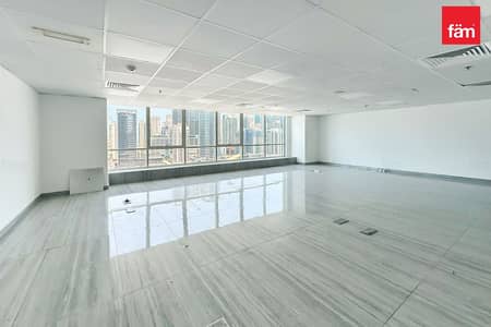 Office for Rent in Jumeirah Lake Towers (JLT), Dubai - Metro Access | Open Space Office | JLT Expert Office for Rent in Jumeirah Lake Towers (JLT), Dubai - Metro Access | Open Space Office | JLT Expert