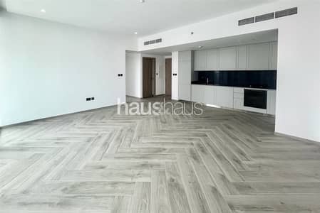 2 Bedroom Apartment for Rent in Business Bay, Dubai - Spacious Layout | Stunning Views | Corner Unit