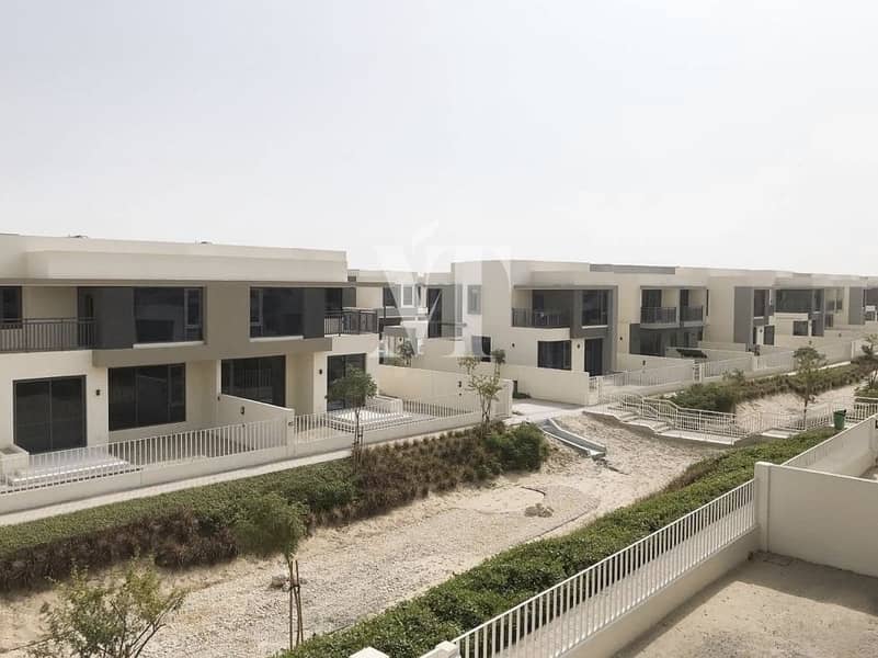 Don't Miss the Offer 5 bed Villa Ready to Move In Don't Miss the Offer 5 bed Villa Ready to Move In