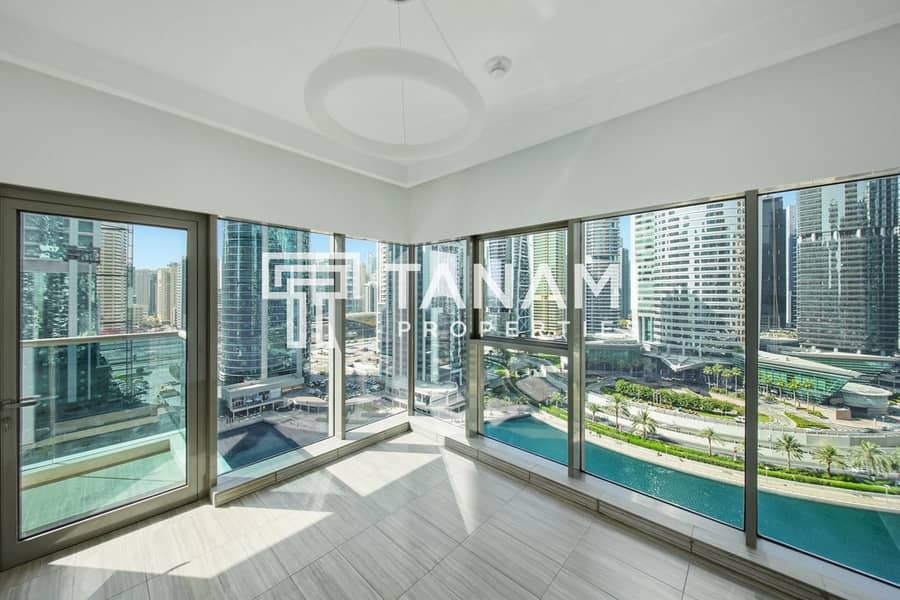 Full Lake View | Low Floor | Brand New Look Full Lake View | Low Floor | Brand New Look