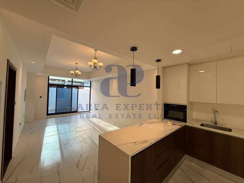 LUXURY 4BR + MAID VILLA | BRAND NEW | SINGLE ROW - Image 2