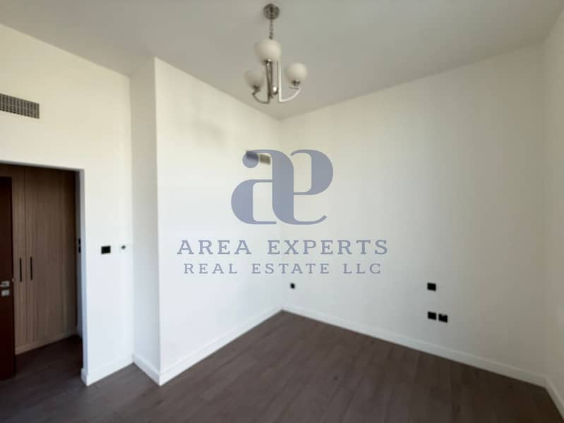 LUXURY 4BR + MAID VILLA | BRAND NEW | SINGLE ROW - Image 6