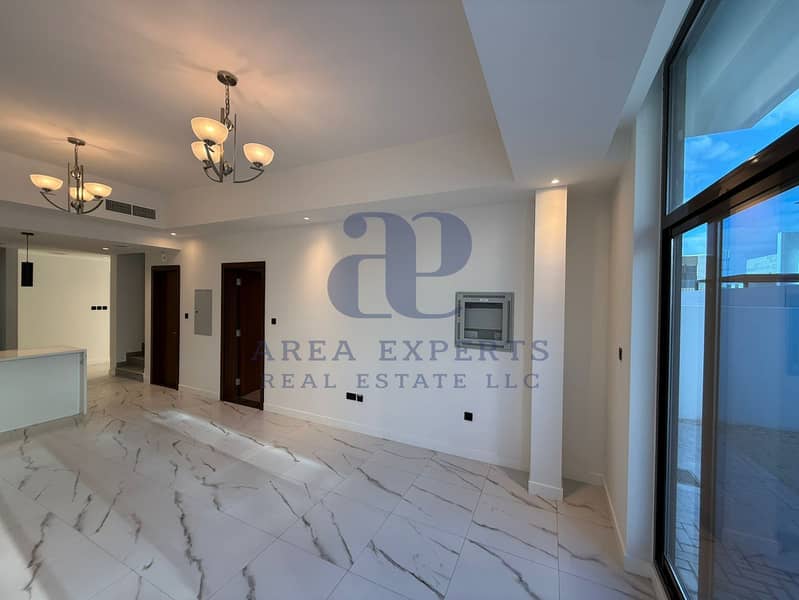 LUXURY 4BR + MAID VILLA | BRAND NEW | SINGLE ROW - Image 10