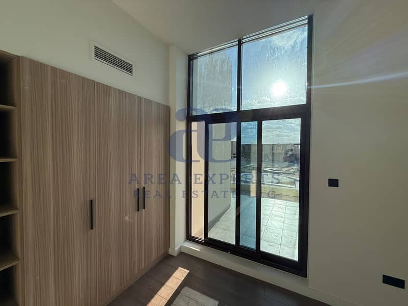 LUXURY 4BR + MAID VILLA | BRAND NEW | SINGLE ROW - Image 11