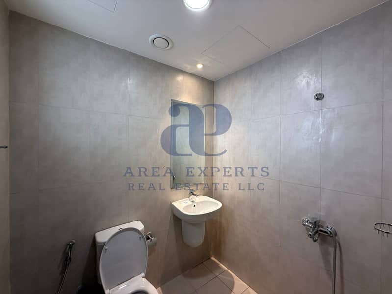 LUXURY 4BR + MAID VILLA | BRAND NEW | SINGLE ROW - Image 20