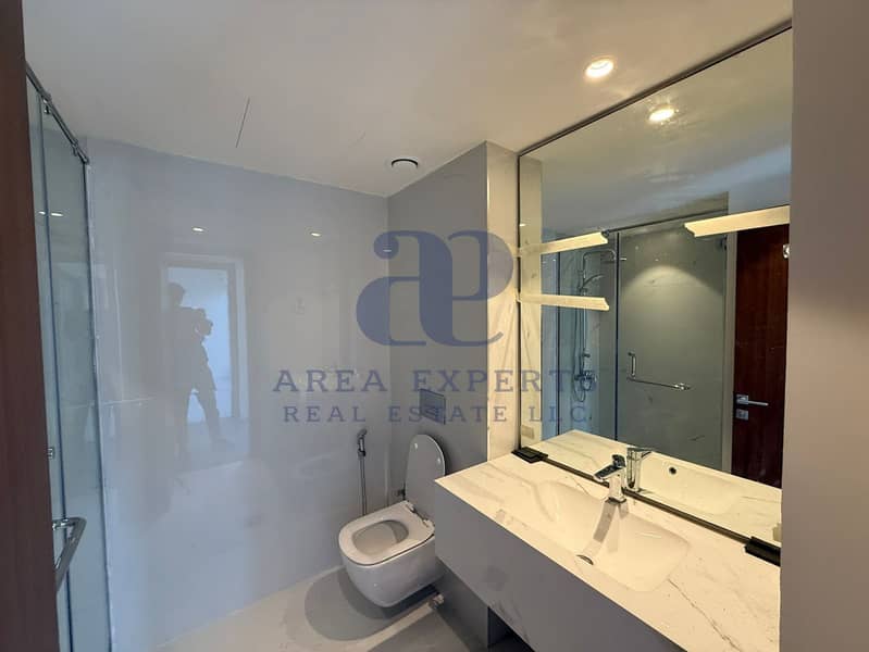 LUXURY 4BR + MAID VILLA | BRAND NEW | SINGLE ROW - Image 25