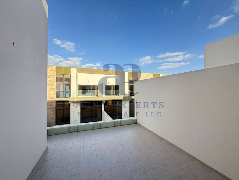 LUXURY 4BR + MAID VILLA | BRAND NEW | SINGLE ROW - Image 29