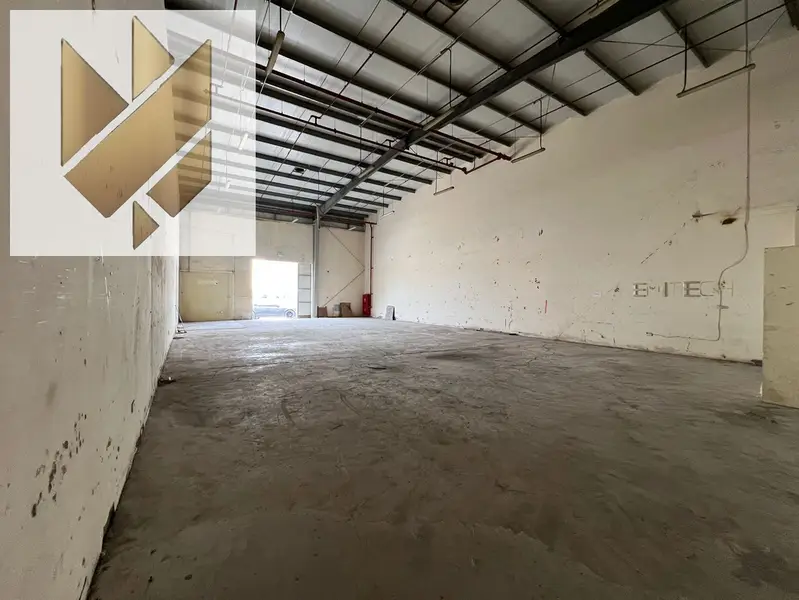Shed for Rent in Industrial Area 12 Sharjah 3200 sqft with Bathroom 15kW Power Prime Location Suitable for All Uses - View 5