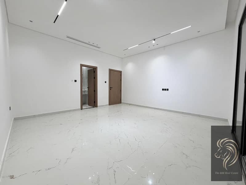 15 ed5c3937-d7b1-4a80-bc13-168d81b1ca84. jpg