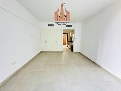 Monolocale in Vendita a Aljada, Sharjah - d22fa55e-2668-409c-aec2-6ea001eed78d. jpg