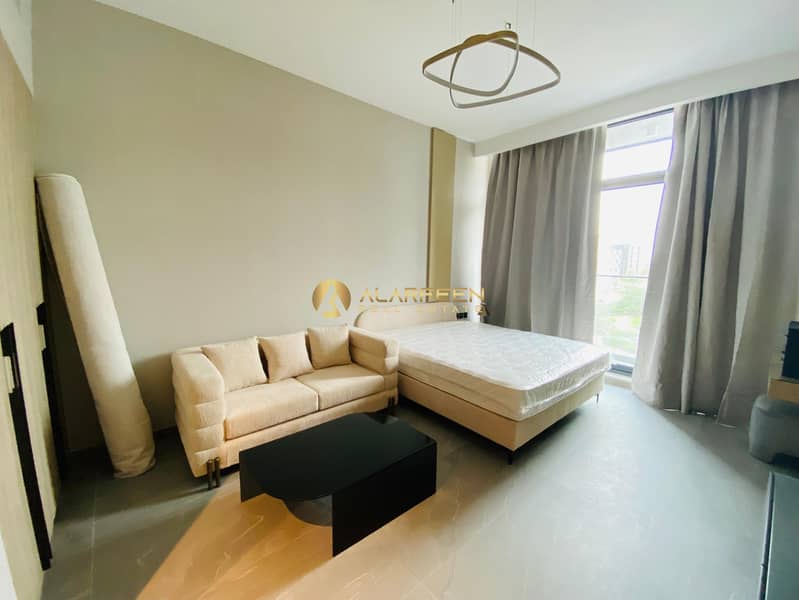 Brand New Studio | Spacious | Park View - Image 1