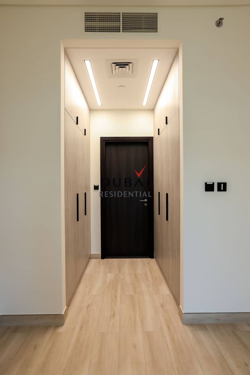 13 MANAZEL ALKHOR MASTER BEDROOM (6). jpg