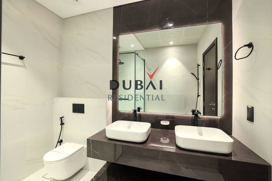 15 MANAZEL ALKHOR MASTER BEDROOM (16). jpg