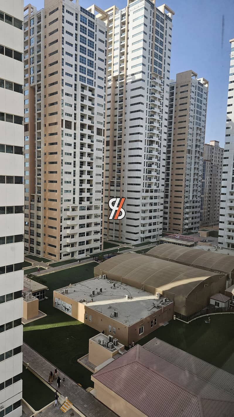 12 c523bde9-1ab0-4db5-a6a6-3f3730cf33fb. jpg