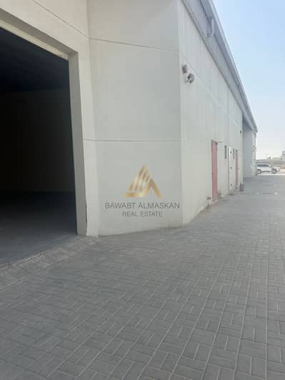 مستودع  للايجار في مدينة الإمارات الصناعية، الشارقة - tempImageqcVaZH. jpg