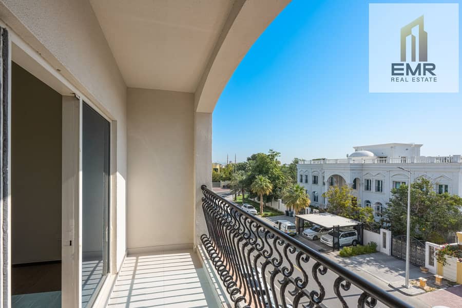 4 Balcony1. jpg