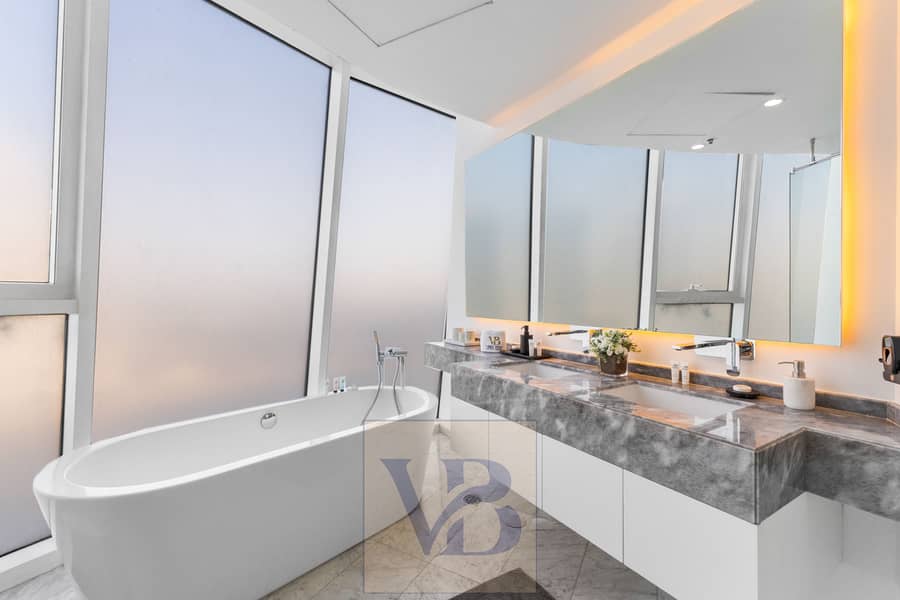 23 7ST01115. jpg
