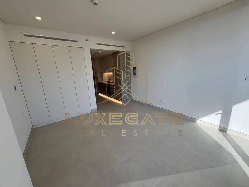 European Living | Brand New | Near Golf Course - Image 4