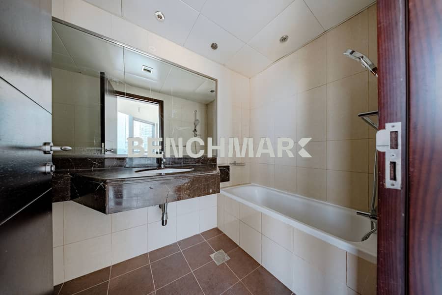8 Al Reem Island -Sun Tower 3BR Apt (12). jpg