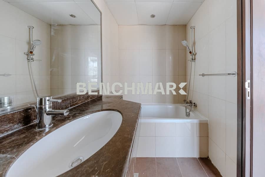 11 Al Reem Island -Sun Tower 3BR Apt (13). jpg