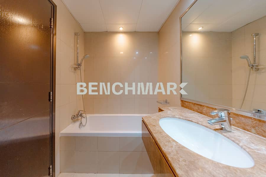 18 Al Reem Island -Sun Tower 3BR Apt (18). jpg