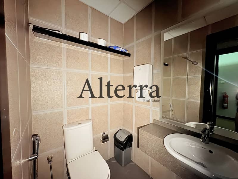 11 SIT TOWER 1702 WITHOUT WATERMARK_page-0012. jpg