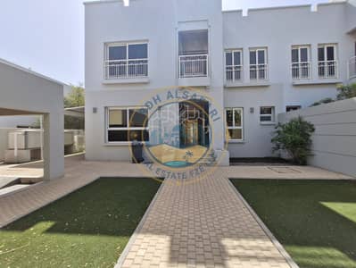 Villa de 4 chambres à à louer à Barashi, Sharjah - 4542. jpg Villa de 4 chambres à à louer à Barashi, Sharjah - 4542. jpg