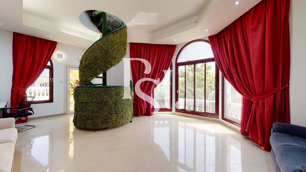 26 Villa-E50-Emirates-Hills-07262022_090100. jpg
