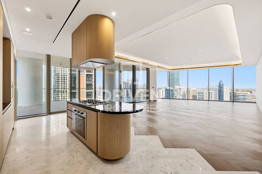 Luxury Penthouse | Branded | Exquisite Amenities Luxury Penthouse | Branded | Exquisite Amenities