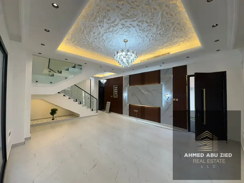 “Luxury villa for annual rent in Ajman, Al Yasmeen. 6 beds, hall, majlis, maid’s room, 8 baths, elegant design, prime location. Price 130k, 4 payments - View 2