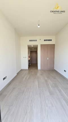 Bright & Spacious Studio, Prime Location, Community View