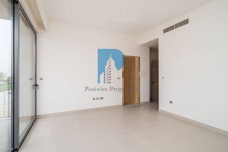 Best Price Ever | Type-E3 | Near to Mall | Single Row | Natural Light Best Price Ever | Type-E3 | Near to Mall | Single Row | Natural Light