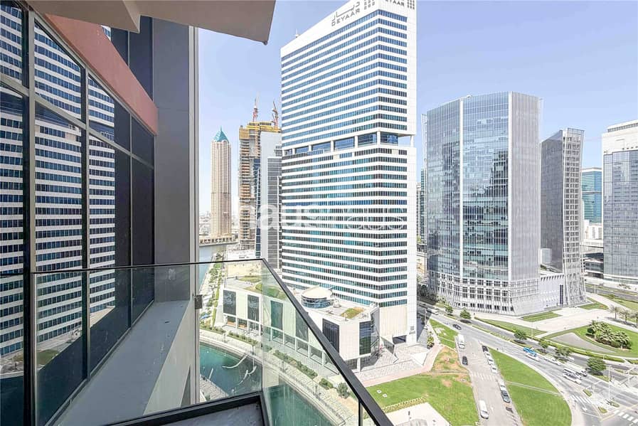 Luxury | Canal View | Corner Unit | High Floor Luxury | Canal View | Corner Unit | High Floor