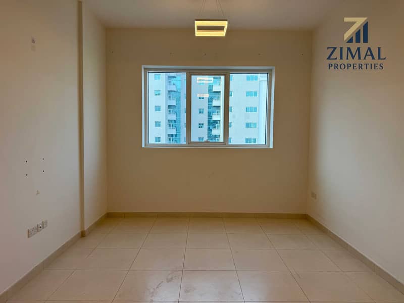 Modern 2 Bedroom Apartment | Pool, Gym & Parking - Image 5