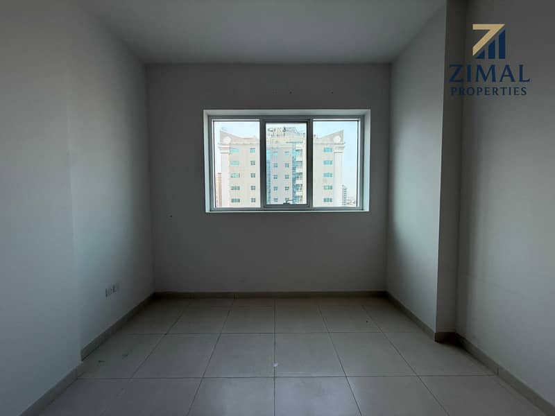 Modern 2 Bedroom Apartment | Pool, Gym & Parking - Image 8