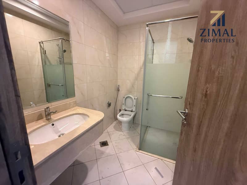 Modern 2 Bedroom Apartment | Pool, Gym & Parking - Image 13