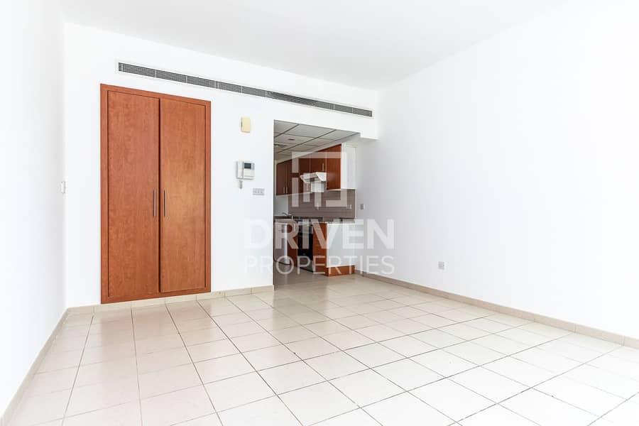 Chiller Free | Semi-Furnished | Near Metro Station Chiller Free | Semi-Furnished | Near Metro Station
