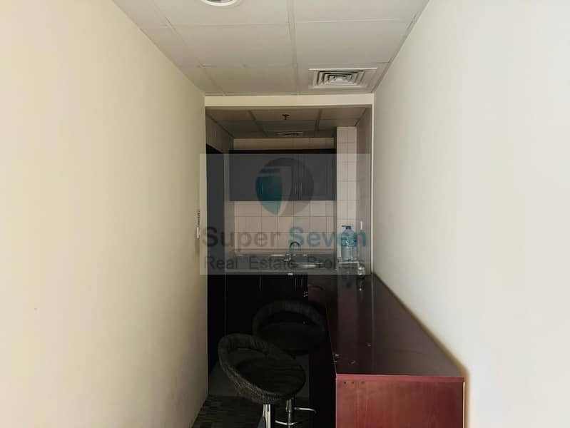 4 954d1798-1704-4ade-9dba-242635ac4055. jpg