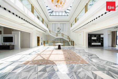 5 Bedroom Villa for Rent in Pearl Jumeirah, Dubai - Palace Style Interior I Lift I Two Swimming Pools 5 Bedroom Villa for Rent in Pearl Jumeirah, Dubai - Palace Style Interior I Lift I Two Swimming Pools