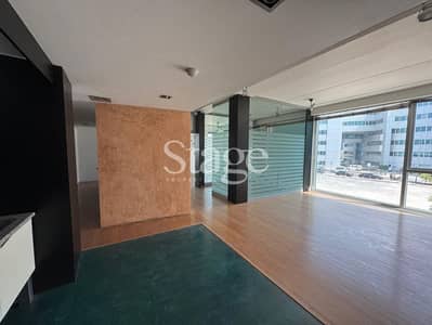 Office for Rent in Dubai Media City, Dubai - DDA License | Partitioned | Strategic Location