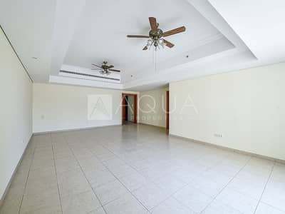 Large 2 Beds with Maid Room + Laundry Room Large 2 Beds with Maid Room + Laundry Room