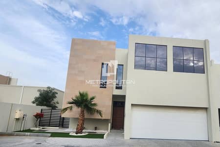 5 Bedroom Villa for Sale in Al Tai, Sharjah - Furnished Luxurious 5BR Villa | NASMA RESIDENSE 5 Bedroom Villa for Sale in Al Tai, Sharjah - Furnished Luxurious 5BR Villa | NASMA RESIDENSE