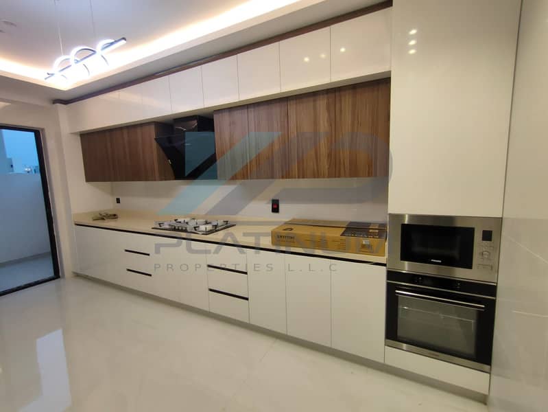 18 3af49add-6ba8-4f97-ac7a-58beb2fad331. jpg